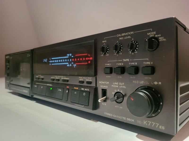 Sony TC-K777es