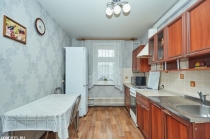Продаю 4х-комнатную квартиру