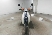 Мотоцикл дорожный Honda Super Cub Custom рама AA01 скутерета багажники гв 2003