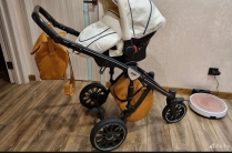 Продам коляску 3 в 1