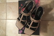 Босоножки бежевые ,, GUCCI’’