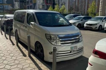 Автомобиль Nissan Elgrand E51 3. 5l 4WD