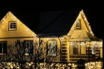 Декоративное и новогоднее освещение домов и территорий