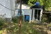 Продается в городе Старым Крыму в районе Водохранилища дом из 2х долей, с хорошим земельным участком.