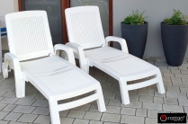 Шезлонг B: rattan MIAMI складной, коричневый и белый (дисконт)